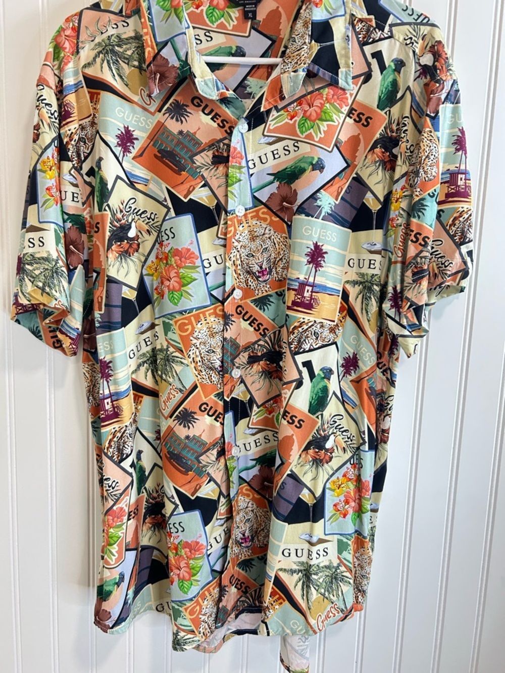 GUESS MEN Tropical Postcard animal print floral Short Sleeve Shirt Size XL. - Picture 2 of 16